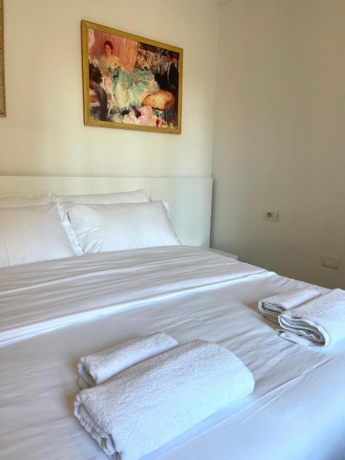 Apartment In The New Bazaar Of Tirana - Hana Blu المظهر الخارجي الصورة