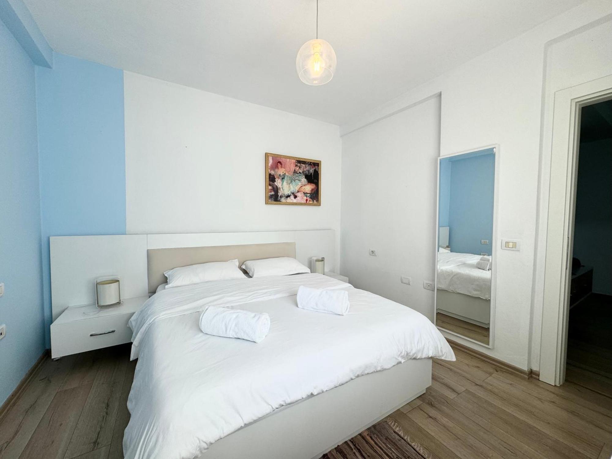 Apartment In The New Bazaar Of Tirana - Hana Blu المظهر الخارجي الصورة