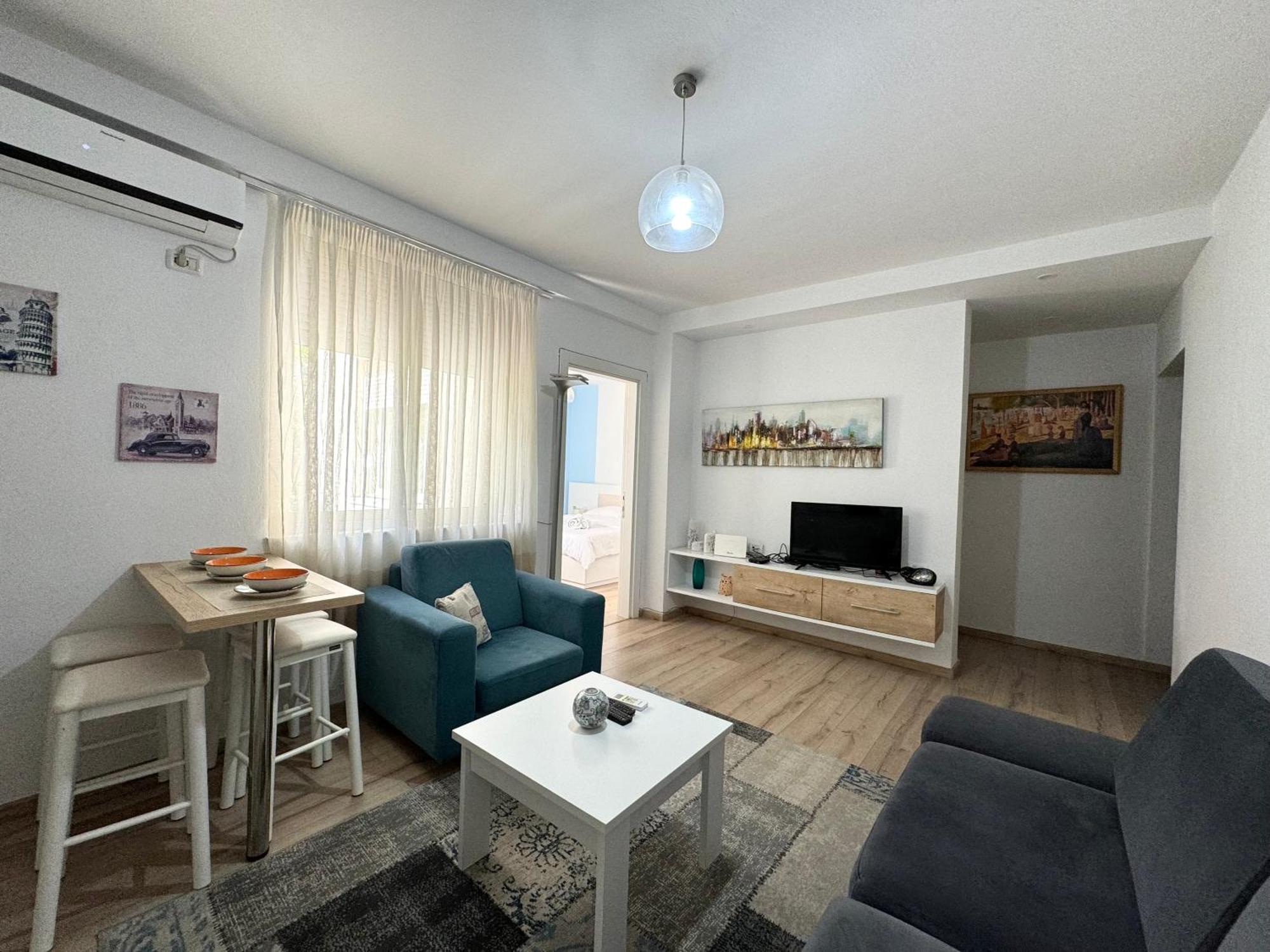 Apartment In The New Bazaar Of Tirana - Hana Blu المظهر الخارجي الصورة